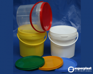 Galeata rotunda 4L. Ambalaje din plastic cu pereti subtiri. Superplast Arad